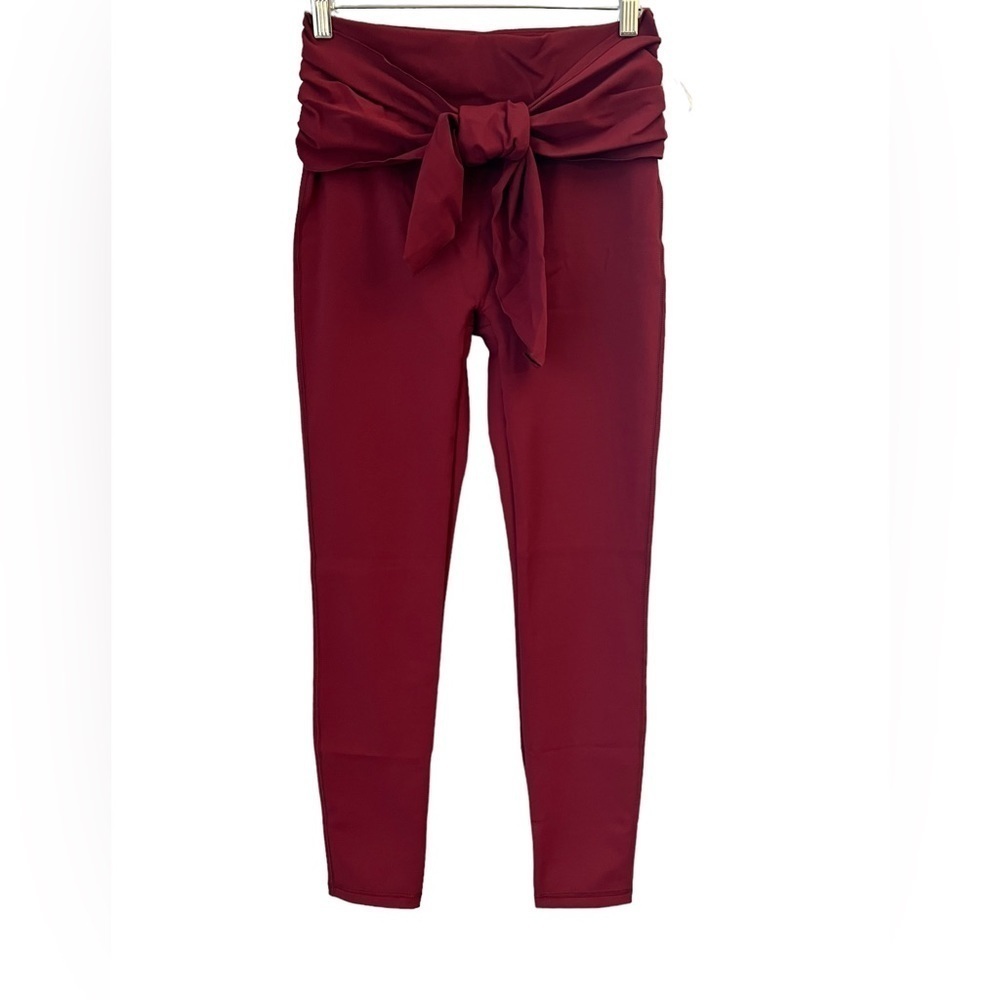NWT Zuda Tie Detail Cranberry Crop Leggings Size Small